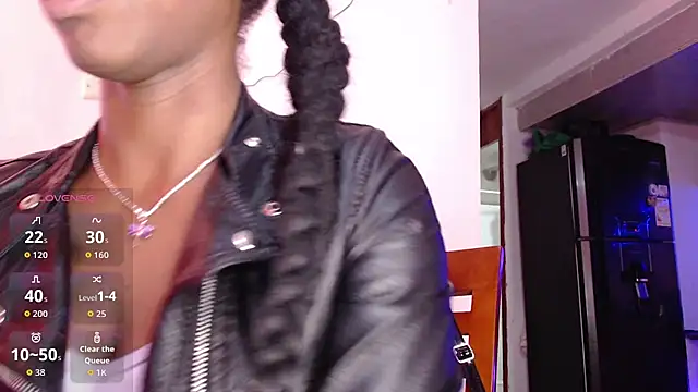 Snapshot of CoccoBele69 chatting on 02-10-26, 03:11 CoccoBele69 online show from 02-10-26, 03:11