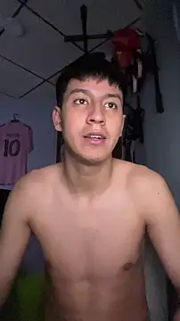 Snapshot of Stiven_017 chatting on 02-20-26, 04:53 Stiven 017 online show from 02-20-26, 04:53