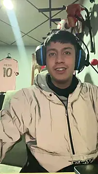 Snapshot of Stiven_017 chatting on 02-18-26, 02:42 Stiven 017 online show from 02-18-26, 02:42