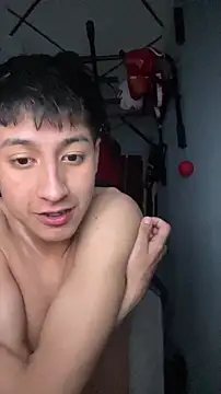 Snapshot of Stiven_017 chatting on 02-08-26, 01:03 Stiven 017 online show from 02-08-26, 01:03