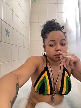 ChloeRebel online show from 01-03-25, 01:46