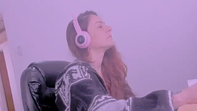 jessiburningheels online show from 04-15-26, 11:38