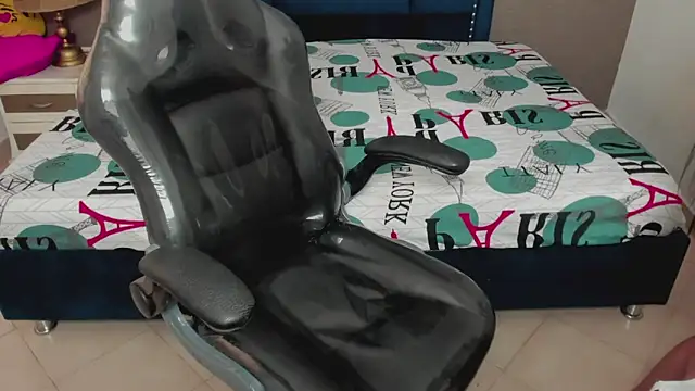 MaiteFlores online show from 02-16-26, 02:27