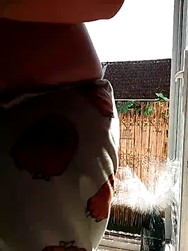 Snapshot of Lauzo21 chatting on 03-20-25, 12:22 Lauzo21 online show from 03-20-25, 12:22