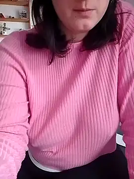 Snapshot of Lauzo21 chatting on 03-17-25, 12:25 Lauzo21 online show from 03-17-25, 12:25