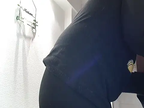 Lauzo21 online show from 04-13-26, 02:59