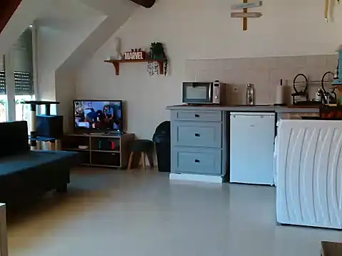 Lauzo21 online show from 07-21-26, 06:59