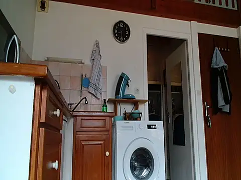 Lauzo21 online show from 02-25-26, 07:30