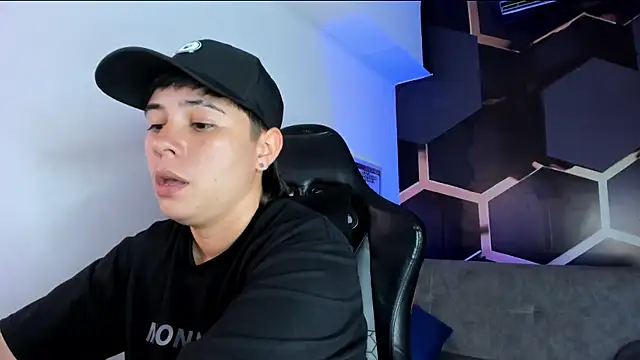 AbbySmiitth  online show from 10-22-25, 07:13