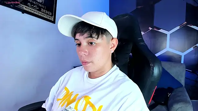 AbbySmiitth  online show from 11-04-25, 09:40