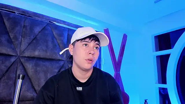 AbbySmiitth  online show from 01-10-26, 10:27