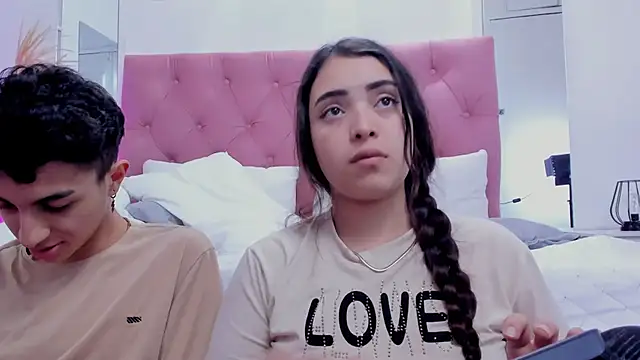 Snapshot of Abby_and_Nick_ chatting on 12-16-24, 08:37 Abby and Nick online show from 12-16-24, 08:37