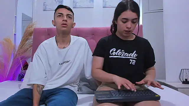 Snapshot of Abby_and_Nick_ chatting on 01-21-25, 11:03 Abby and Nick online show from 01-21-25, 11:03