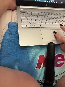 yourcutesarah online show from 12-19-25, 11:23