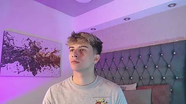 Snapshot of MrWilliseo chatting on 09-29-25, 02:07 MrWilliseo online show from 09-29-25, 02:07