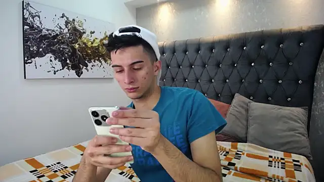 Snapshot of MrWilliseo chatting on 02-25-25, 07:27 MrWilliseo online show from 02-25-25, 07:27