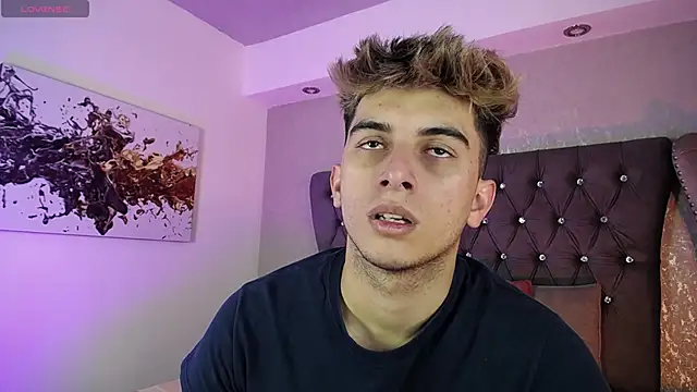 Snapshot of MrWilliseo chatting on 09-10-25, 07:57 MrWilliseo online show from 09-10-25, 07:57