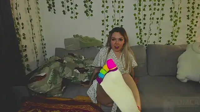 whoa-hoa-hoa-hoa-hoa online show from 02-21-26, 07:05