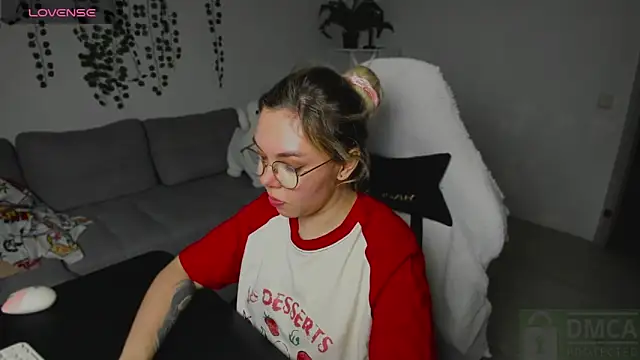 whoa-hoa-hoa-hoa-hoa online show from 01-15-26, 06:44