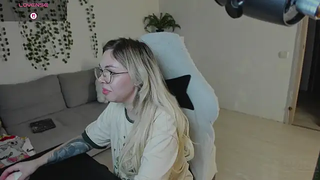 whoa-hoa-hoa-hoa-hoa online show from 01-14-26, 08:12