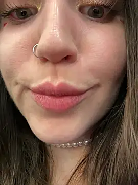 meow girl online show from 02-11-26, 09:09