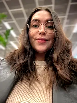 meow girl online show from 11-21-25, 08:02