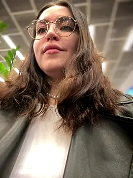 meow girl online show from 11-28-25, 08:03