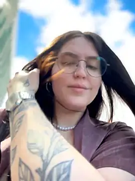 meow girl online show from 06-19-26, 10:54