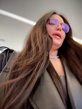 meow girl online show from 04-01-26, 10:05