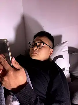 lixiaoshuai8 online show from 01-14-26, 03:48