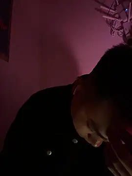 Snapshot of lixiaoshuai8 chatting on 02-10-26, 05:28 lixiaoshuai8 online show from 02-10-26, 05:28