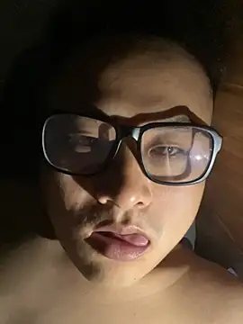 lixiaoshuai8 online show from 03-02-25, 03:19