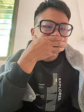 Snapshot of lixiaoshuai8 chatting on 01-19-26, 04:38 lixiaoshuai8 online show from 01-19-26, 04:38