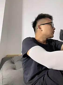 lixiaoshuai8 online show from 03-06-25, 06:30