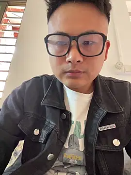 Snapshot of lixiaoshuai8 chatting on 02-07-26, 06:32 lixiaoshuai8 online show from 02-07-26, 06:32