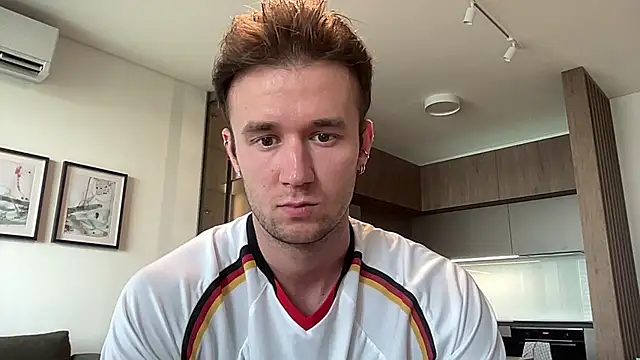 Snapshot of cute_mark chatting on 07-18-26, 08:23 cute mark online show from 07-18-26, 08:23