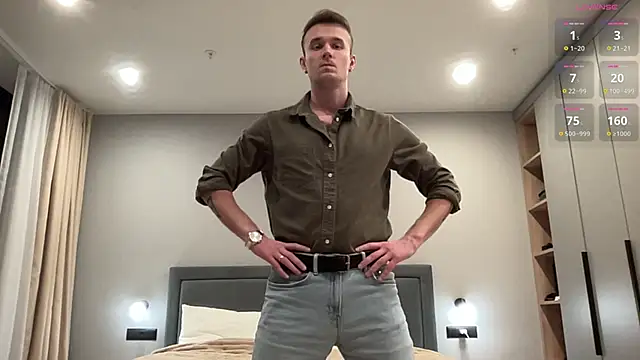 cute mark online show from 11-06-25, 07:40