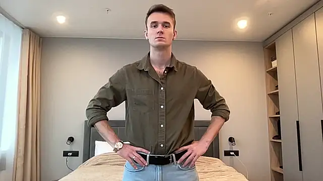 cute mark online show from 11-08-25, 12:09