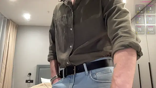 cute mark online show from 11-11-25, 04:57