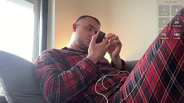 cute mark online show from 01-23-25, 08:57