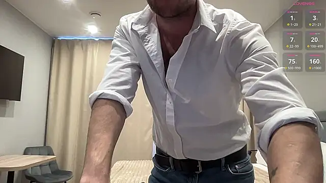 cute mark online show from 10-17-25, 10:18