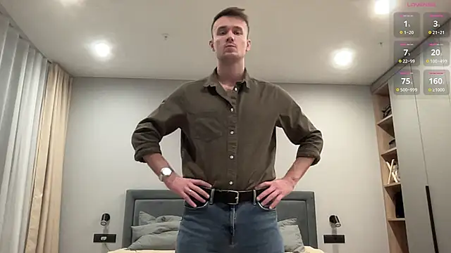 cute mark online show from 11-28-25, 02:28