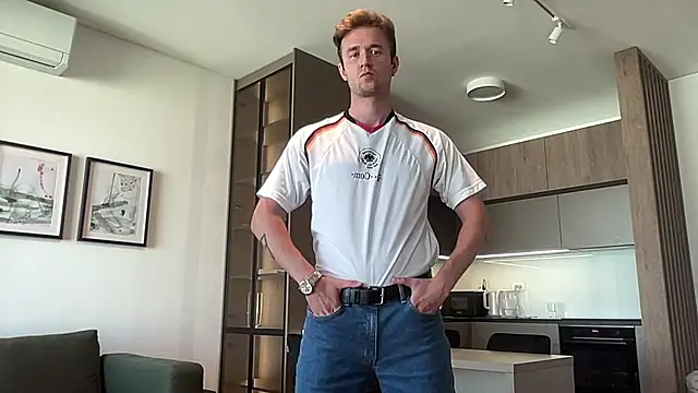 Snapshot of cute_mark chatting on 07-17-26, 11:40 cute mark online show from 07-17-26, 11:40