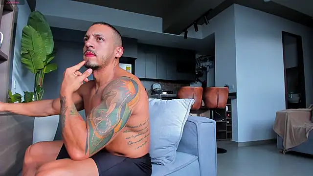 Maximo Marcelo online show from 12-16-25, 12:09