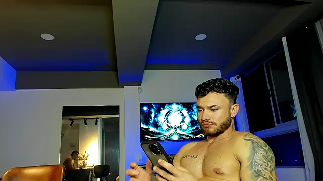 Snapshot of Maximo_Marcelo chatting on 02-04-25, 02:28 Maximo Marcelo online show from 02-04-25, 02:28