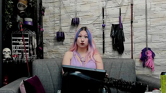 CruelMistress online show from 11-13-25, 03:49