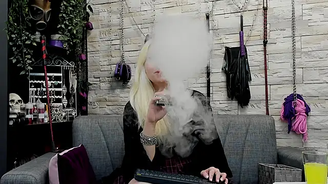 CruelMistress online show from 10-27-25, 01:06