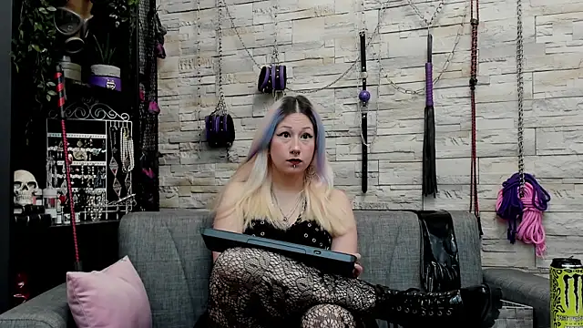 CruelMistress online show from 12-15-25, 12:49