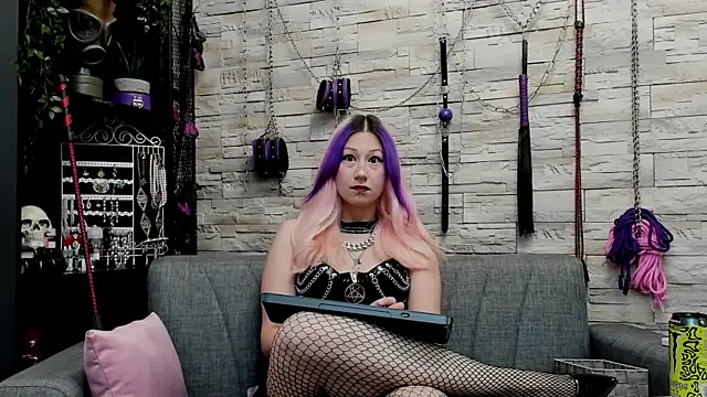 CruelMistress online show from 11-24-25, 12:10