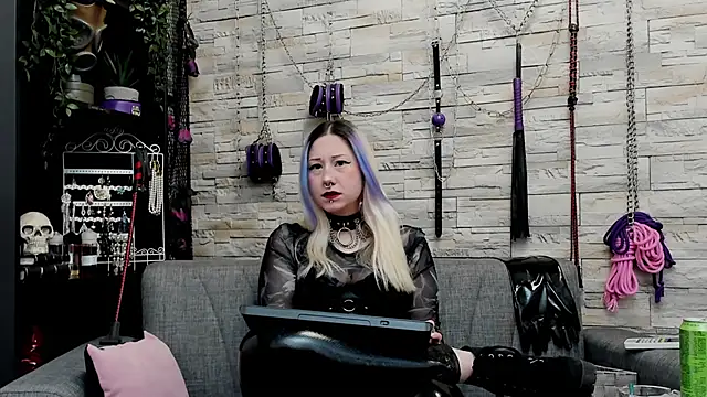 CruelMistress online show from 01-11-26, 01:34